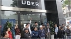 Tài xế Grab, Uber tụ tập phản đối, đòi giảm chiết khấu